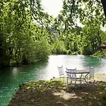 La Magnanerie D'hotes ,le Jardin Secret 4* Sauve