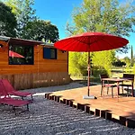 Гостевой дом La Magnanerie D'hotes ,le Jardin Secret Sauve