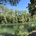 Гостевой дом La Magnanerie D'hotes ,le Jardin Secret Sauve