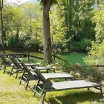 Гостевой дом La Magnanerie D'hotes ,le Jardin Secret