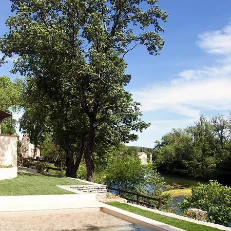 Maison d'hôtes La Magnanerie D'hôtes ,le Jardin Secret