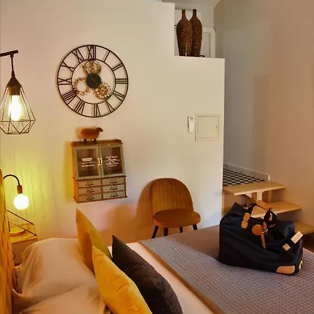 Guest house La Magnanerie D'hotes ,le Jardin Secret Sauve