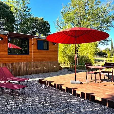 Gasthof La Magnanerie D'hotes ,le Jardin Secret Sauve