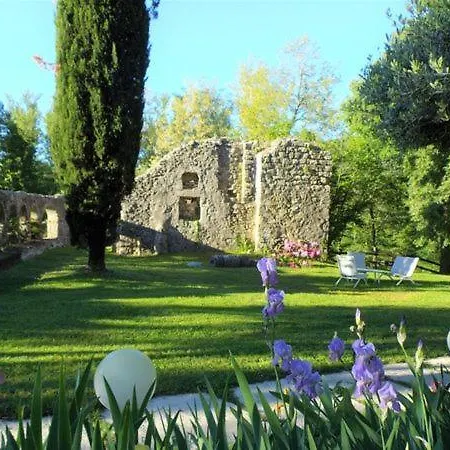 La Magnanerie D'hôtes ,le Jardin Secret