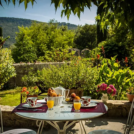 Guest house La Magnanerie D'hotes ,le Jardin Secret 4*