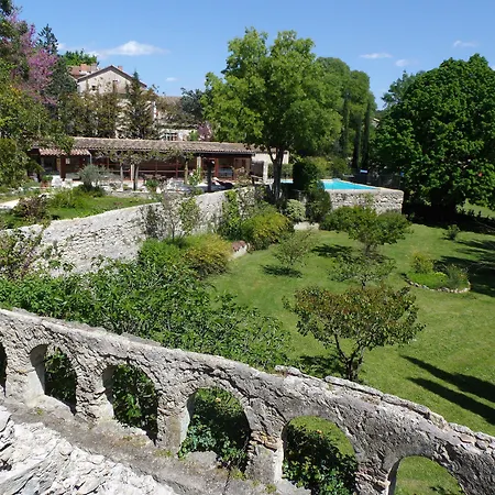 La Magnanerie D'hotes ,le Jardin Secret Guest house