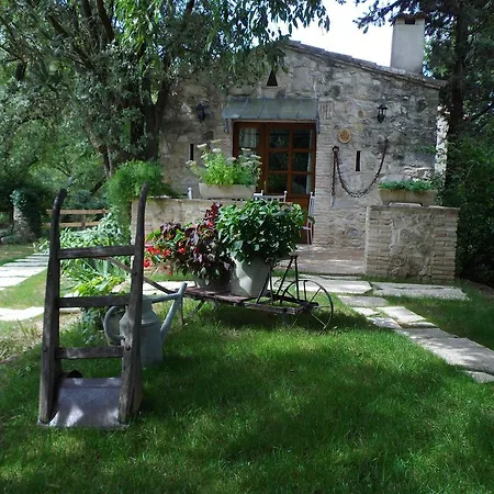Pensionat La Magnanerie D'hotes ,le Jardin Secret