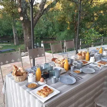 La Magnanerie D'hotes ,le Jardin Secret Penzion 4*
