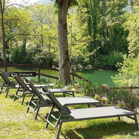 Penzion La Magnanerie D'hotes ,le Jardin Secret