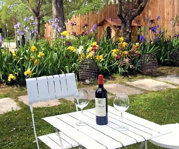 Guest house La Magnanerie D'hotes ,le Jardin Secret 4*