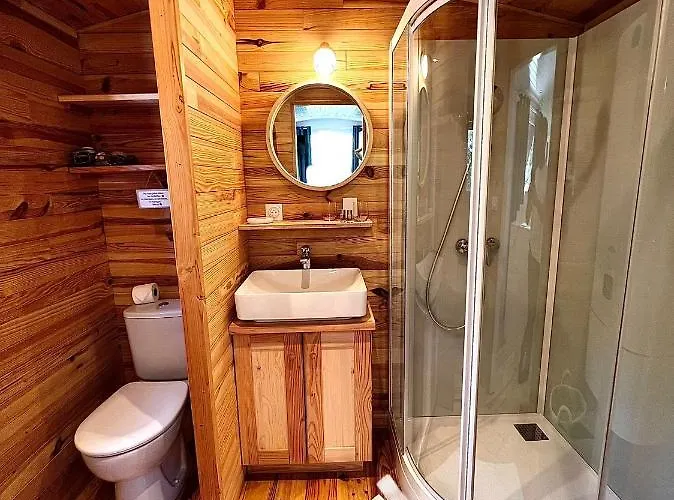 La Magnanerie D'hotes ,le Jardin Secret Guest house 4*