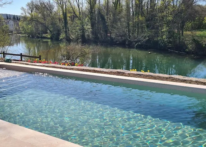 La Magnanerie D'hotes ,le Jardin Secret Sauve