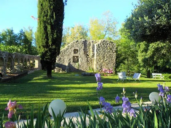La Magnanerie D'hotes ,le Jardin Secret