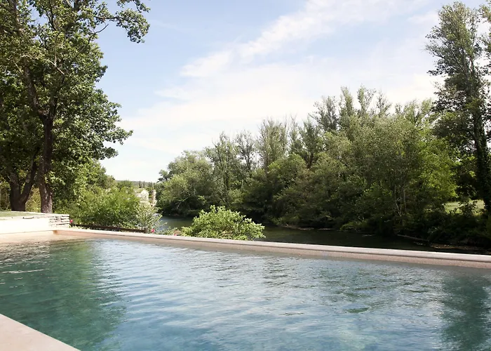 La Magnanerie D'hotes ,le Jardin Secret Guest house