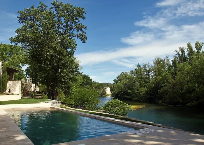 La Magnanerie D'hotes ,le Jardin Secret Sauve
