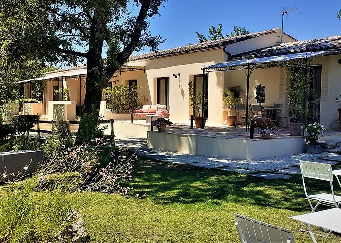 Guest house La Magnanerie D'hotes ,le Jardin Secret 4*