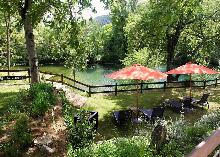 La Magnanerie D'hotes ,le Jardin Secret Guest house