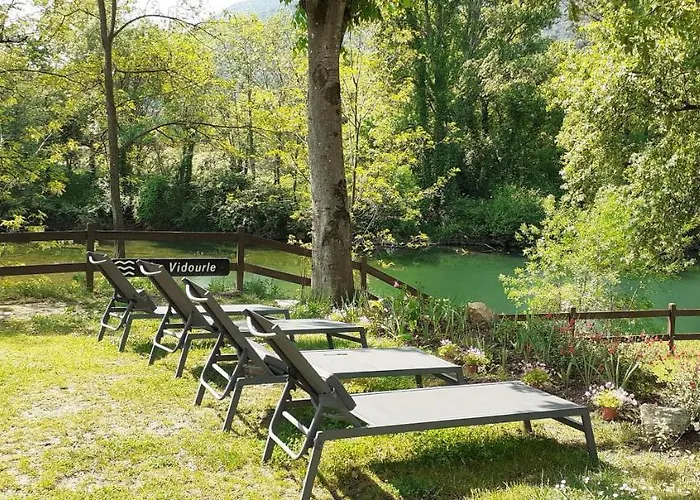 Guest house La Magnanerie D'hotes ,le Jardin Secret